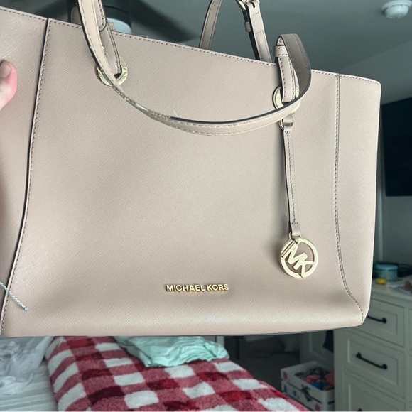 purse - Picture 7 of 7